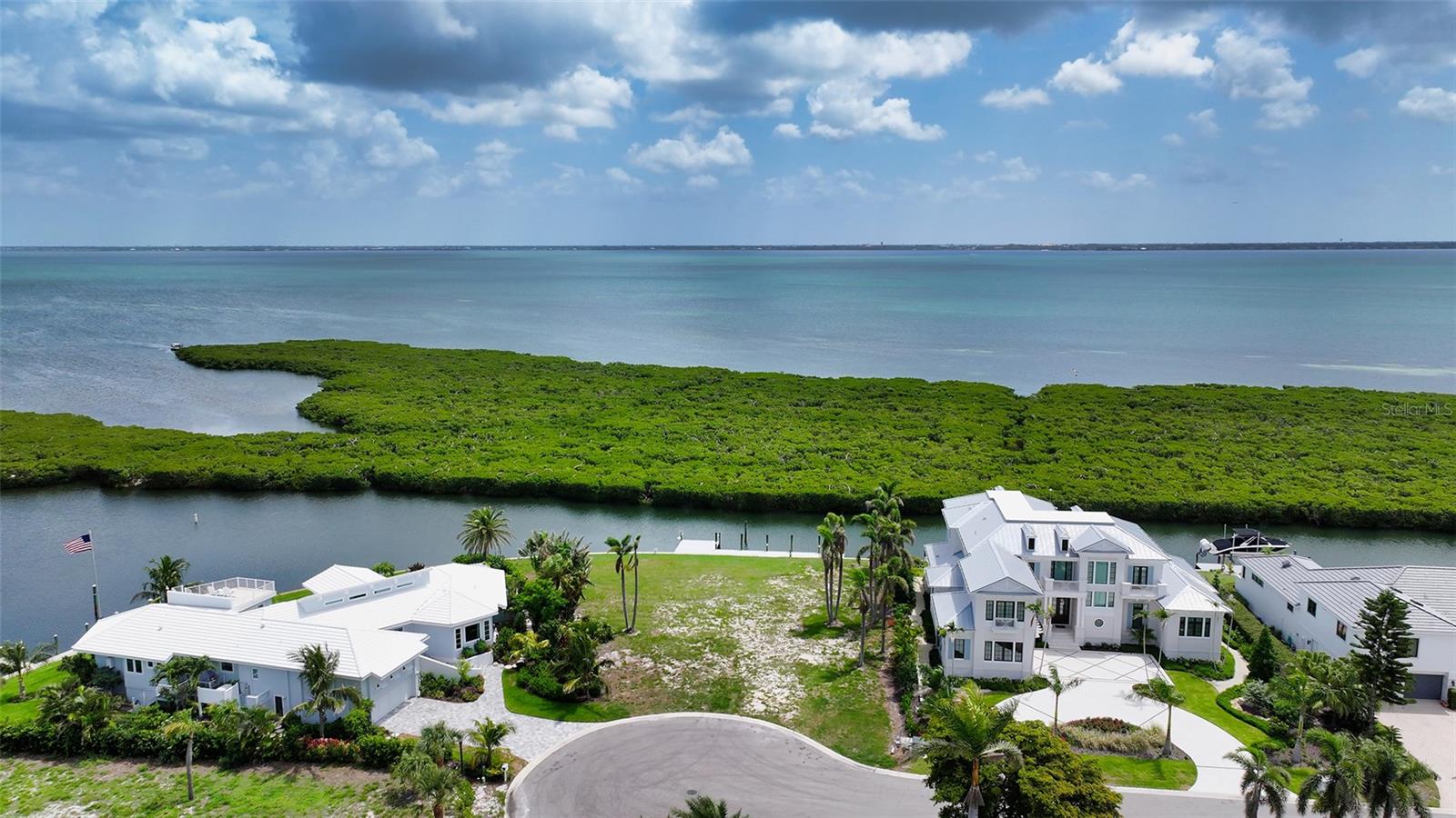 Image 4 of 18 For 1630 Harbor Cay Lane