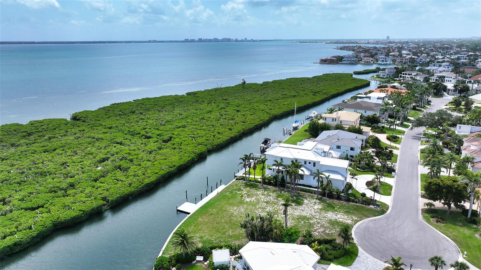 Image 6 of 18 For 1630 Harbor Cay Lane