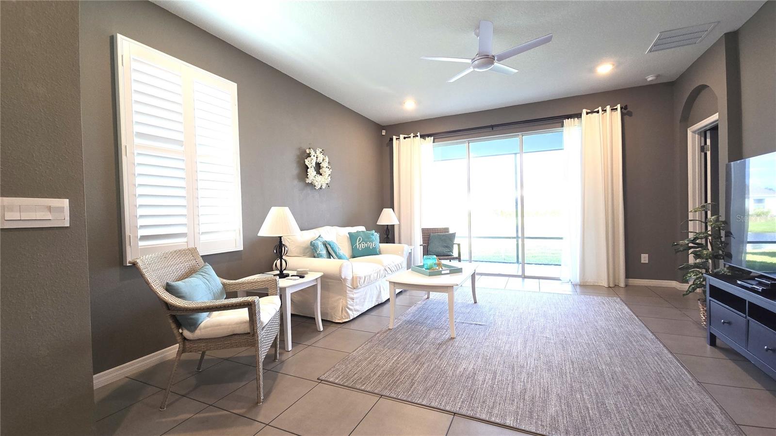 Image 2 of 12 For 419 157th Court E