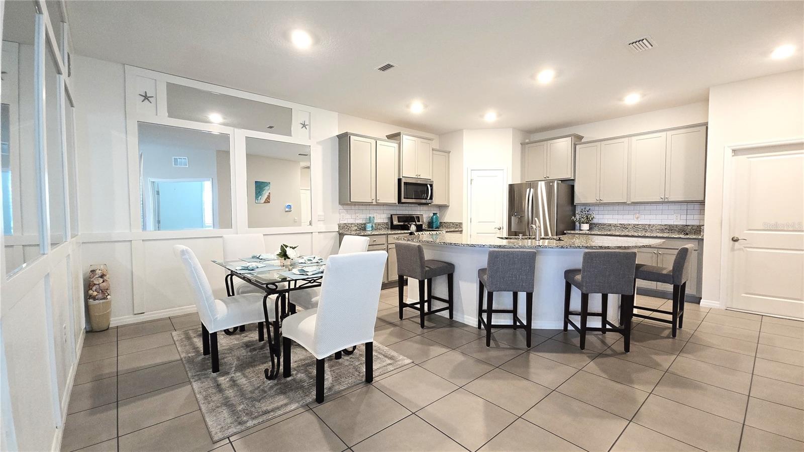 Image 3 of 12 For 419 157th Court E