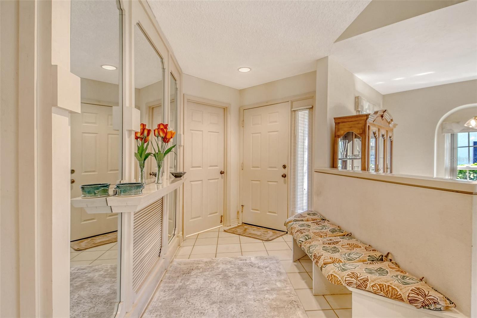 Image 15 of 34 For 5598 Golf Pointe Drive