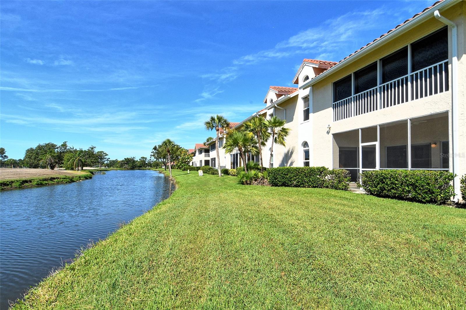 Image 24 of 34 For 5598 Golf Pointe Drive