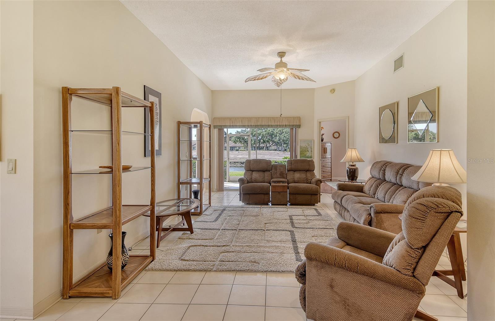 Image 7 of 34 For 5598 Golf Pointe Drive