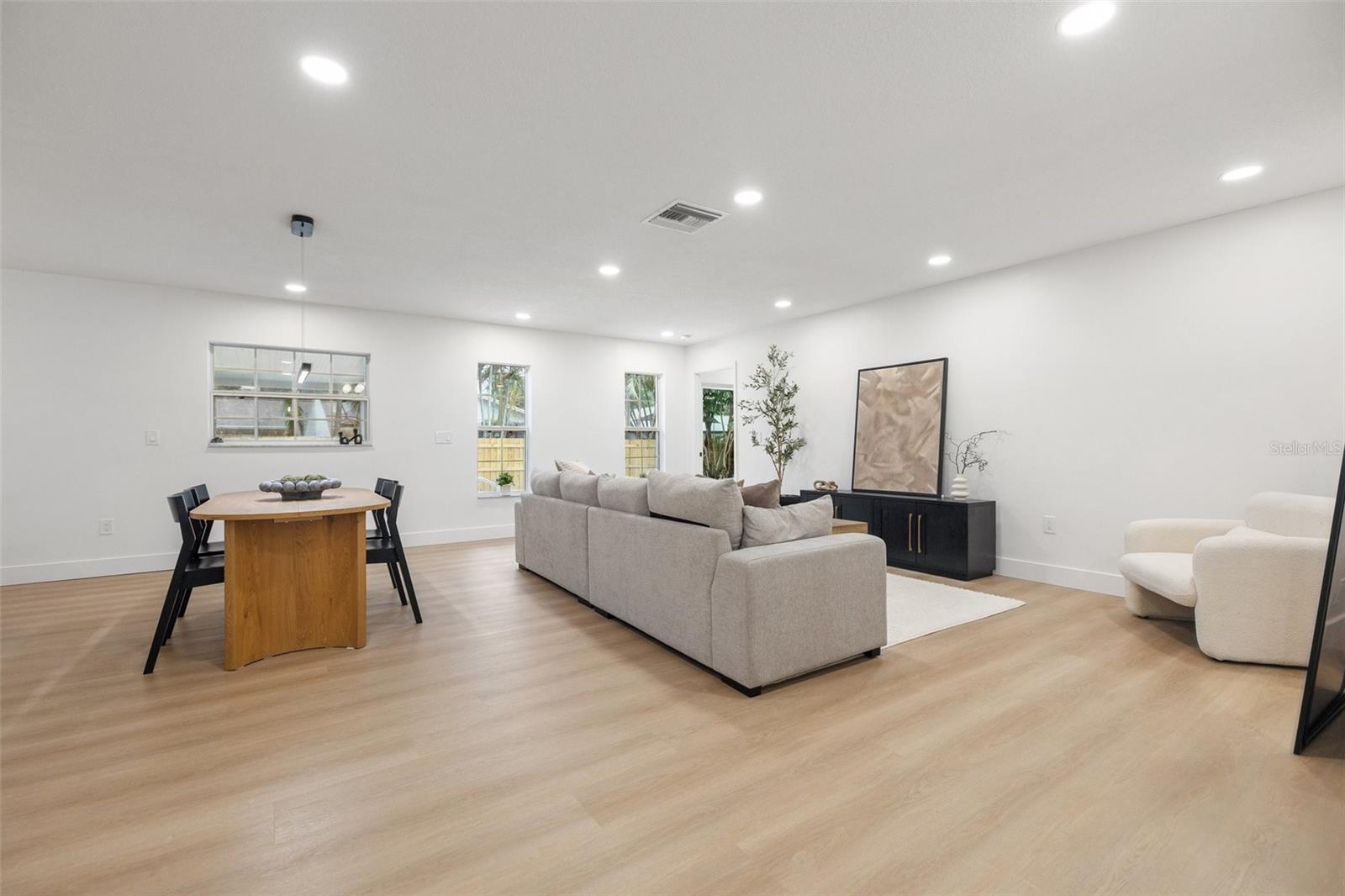 Image 16 of 37 For 2342 Carrie Court