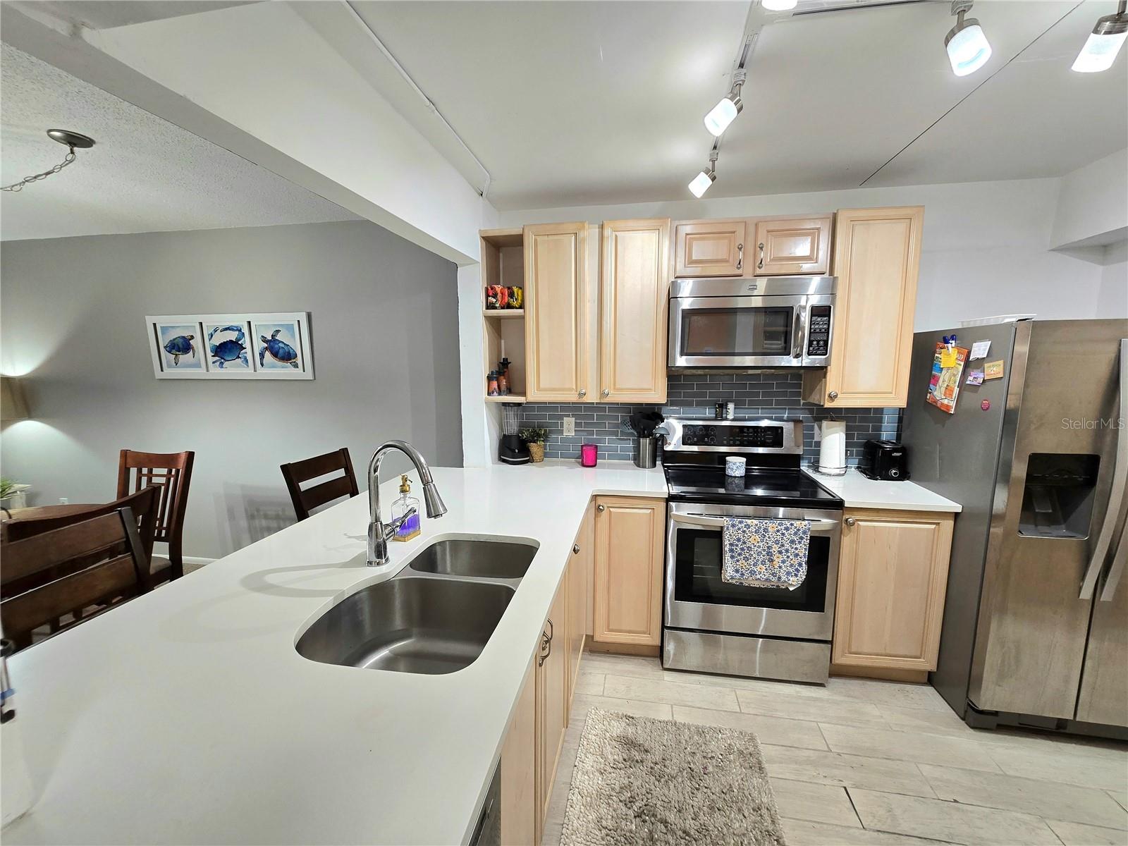 Image 7 of 34 For 7500 40th Avenue W 107