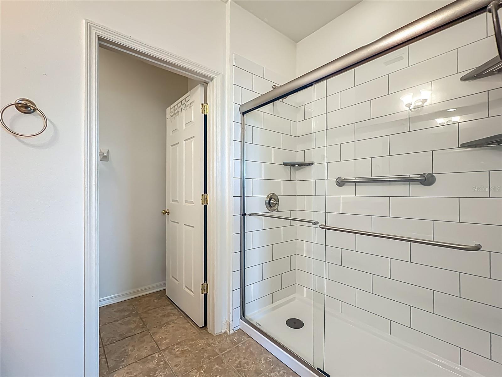 Image 23 of 40 For 1510 Grantham Drive