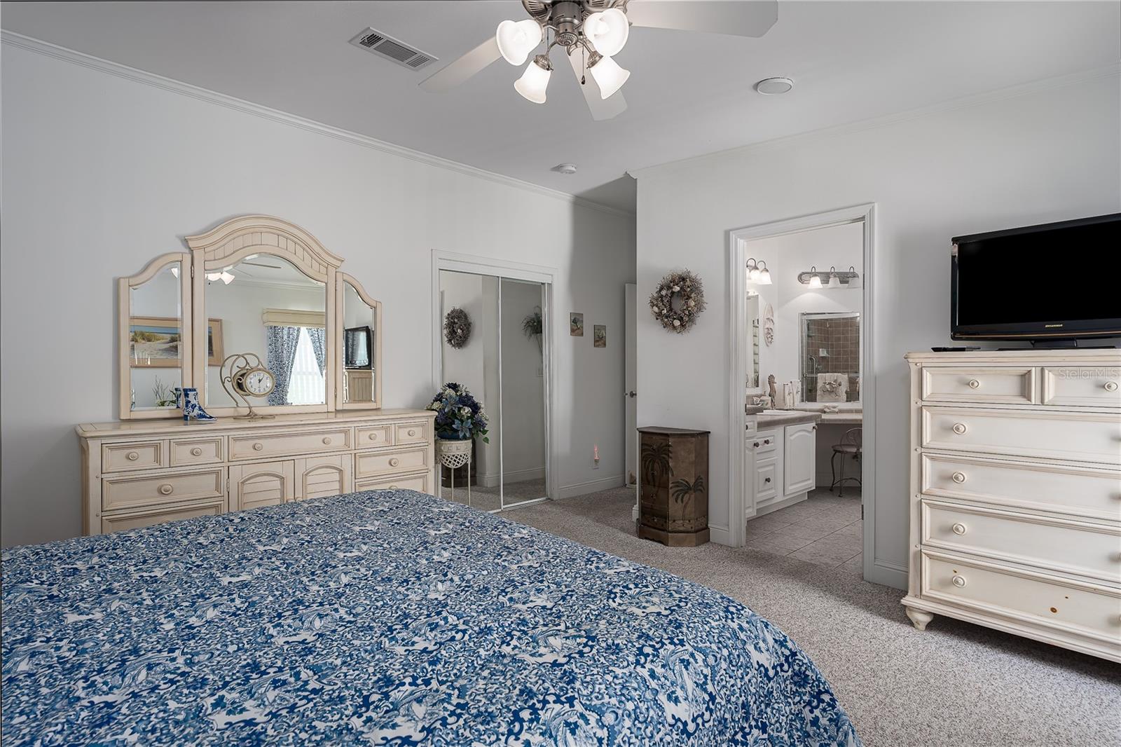 Image 21 of 37 For 8418 Regal Way