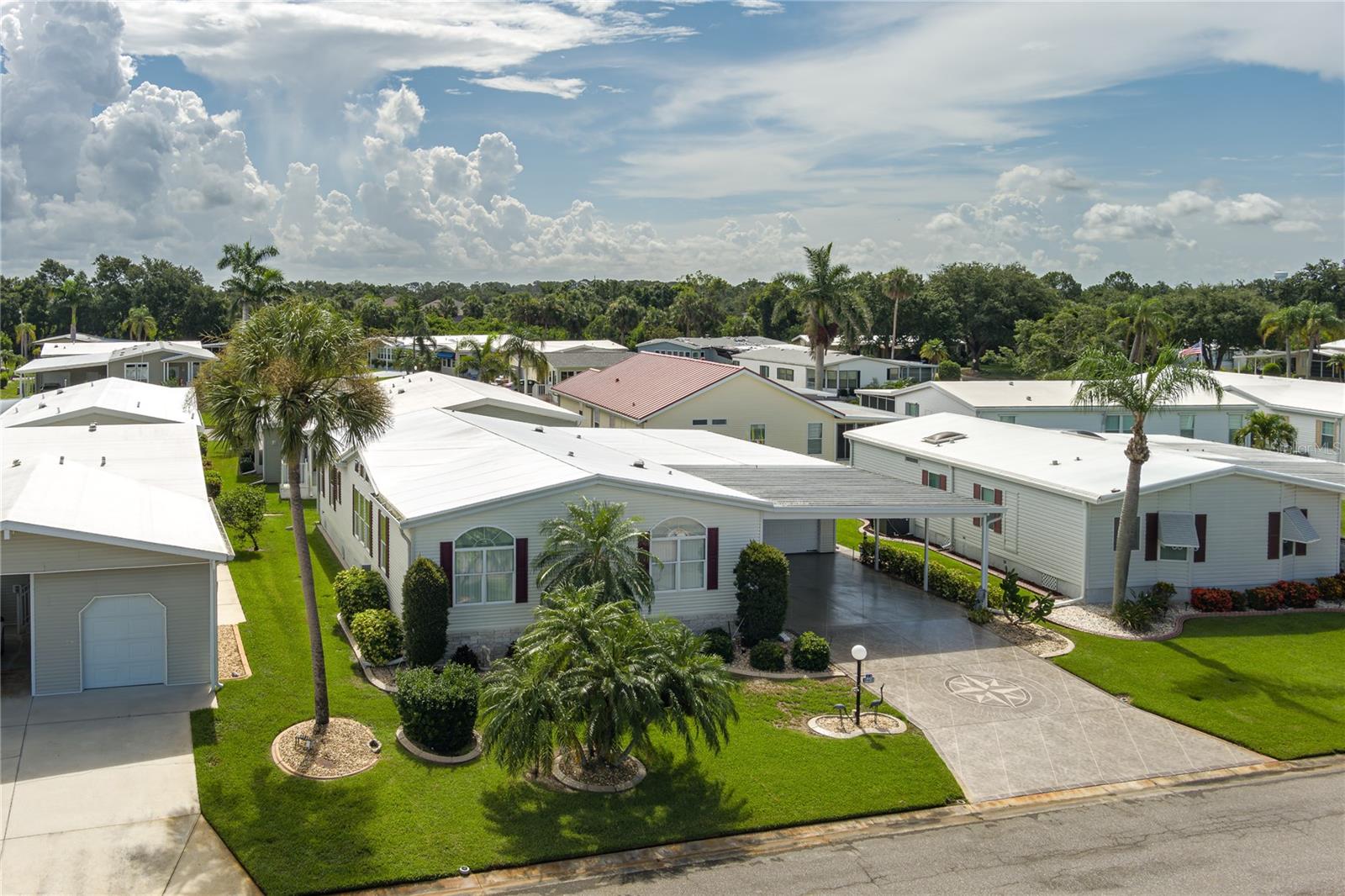 Image 28 of 37 For 8418 Regal Way