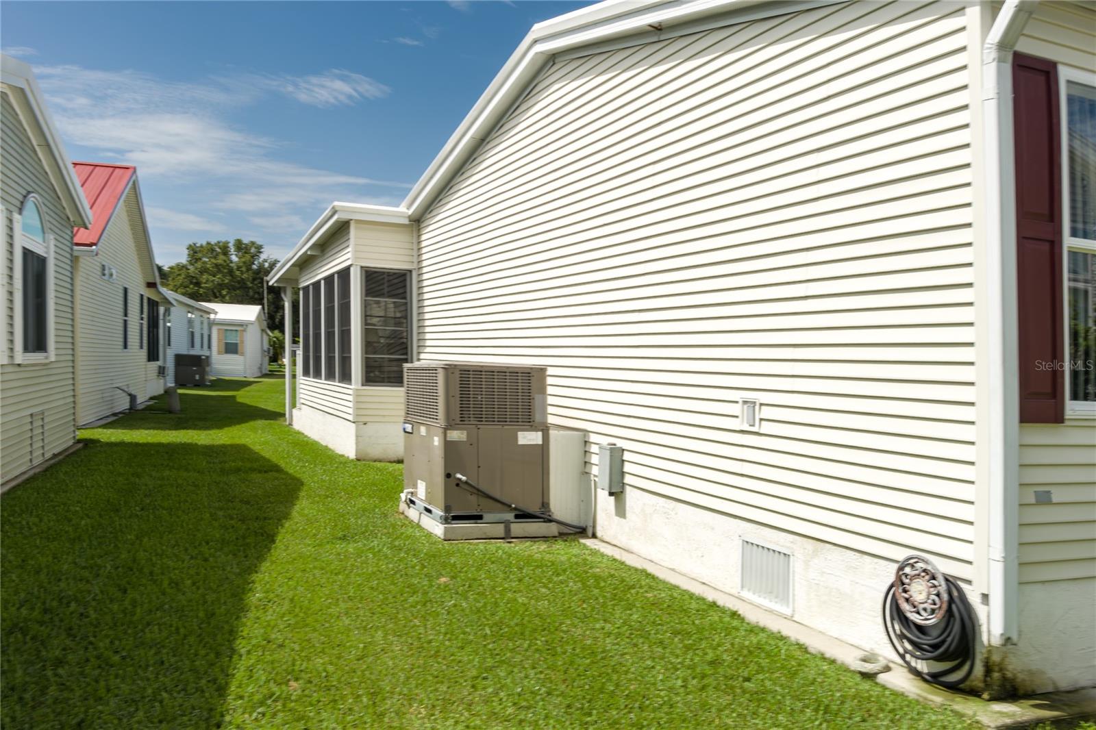 Image 33 of 37 For 8418 Regal Way
