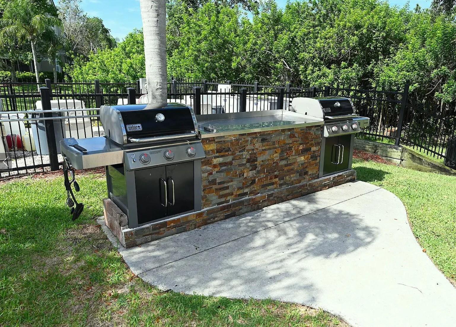 Image 12 of 20 For 5122 Northridge Road 103