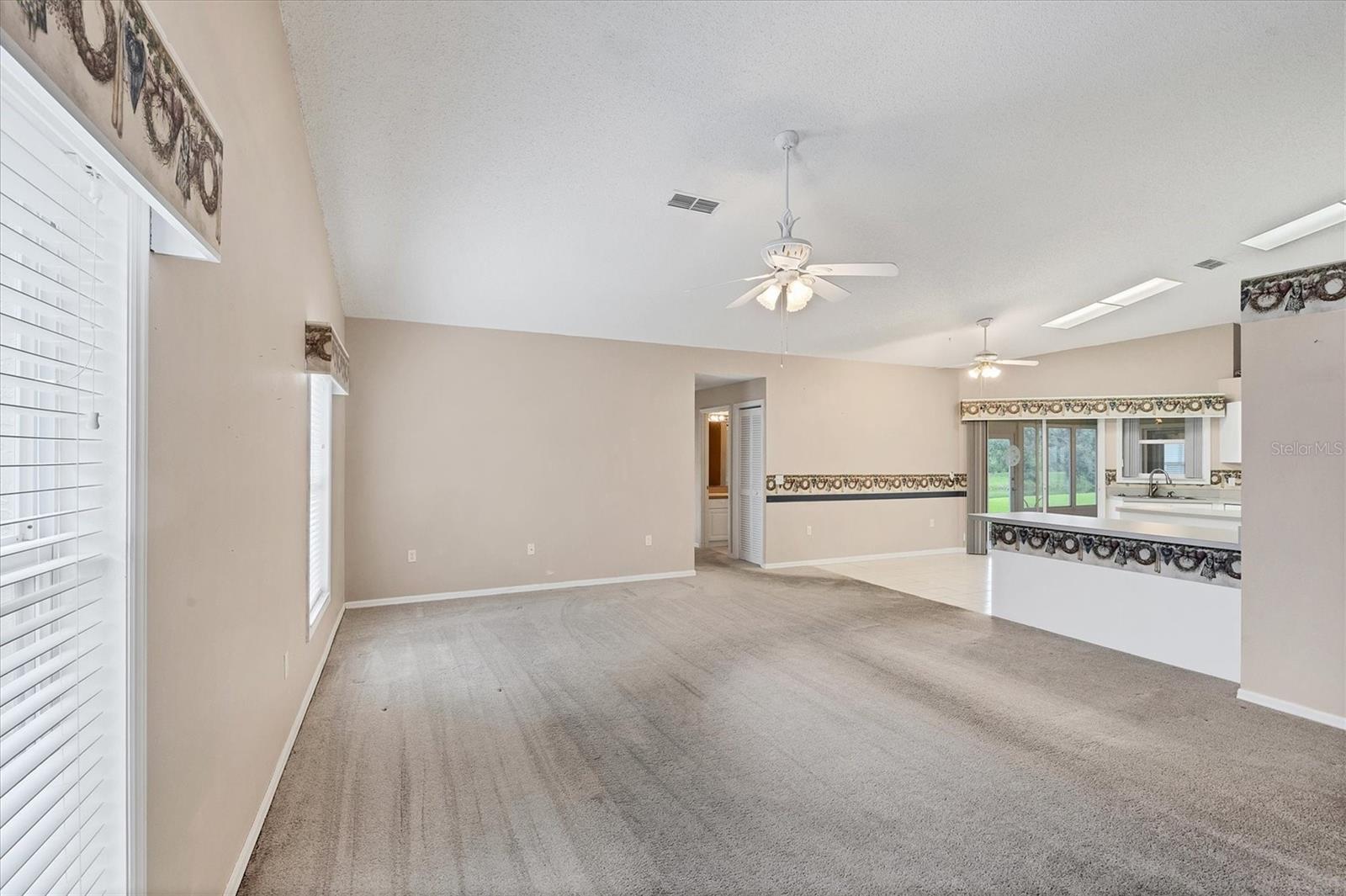 Image 15 of 42 For 6016 Ferndell Street