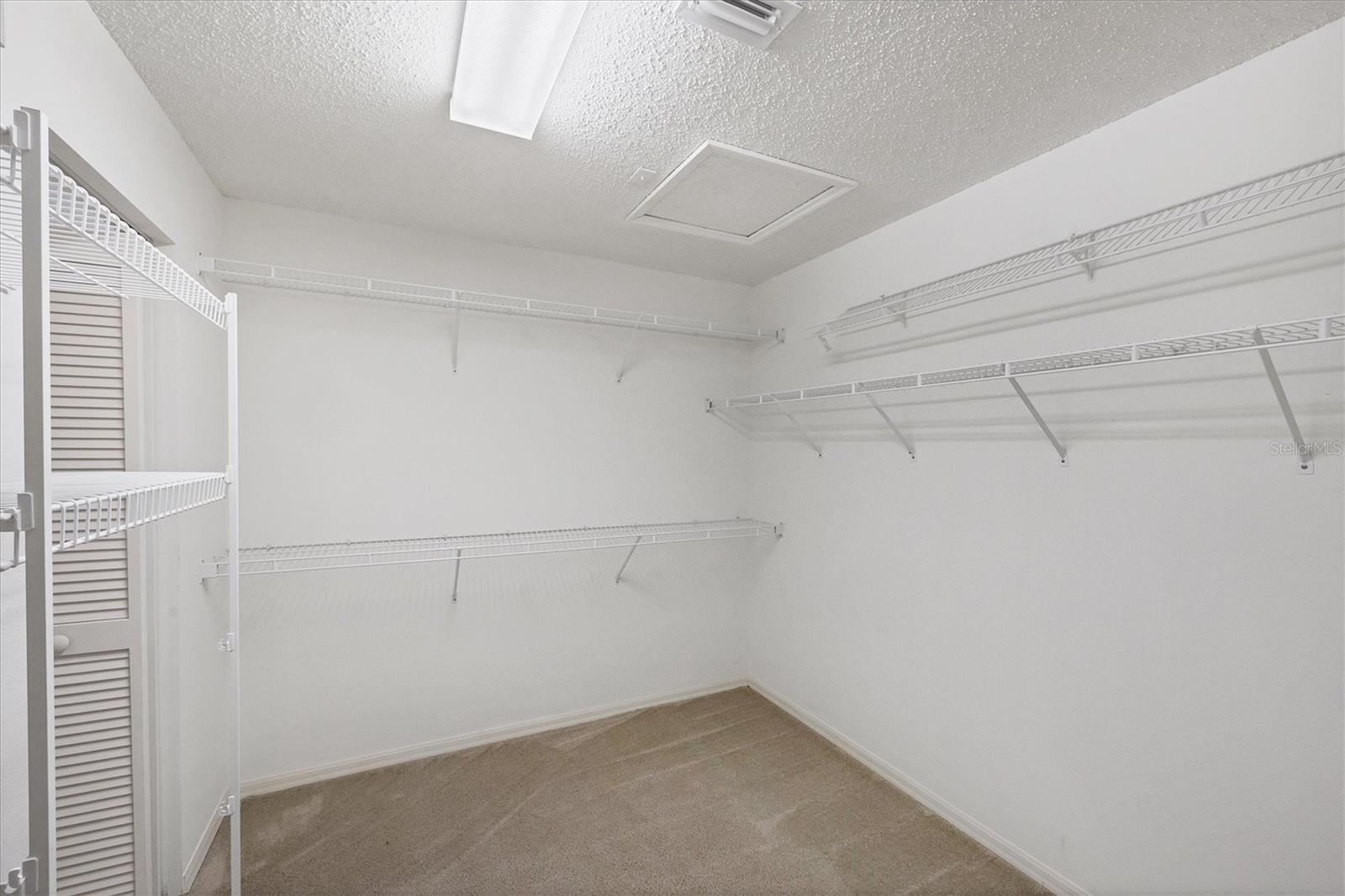 Image 19 of 42 For 6016 Ferndell Street