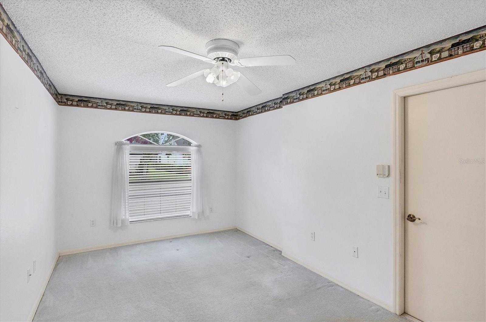 Image 30 of 42 For 6016 Ferndell Street