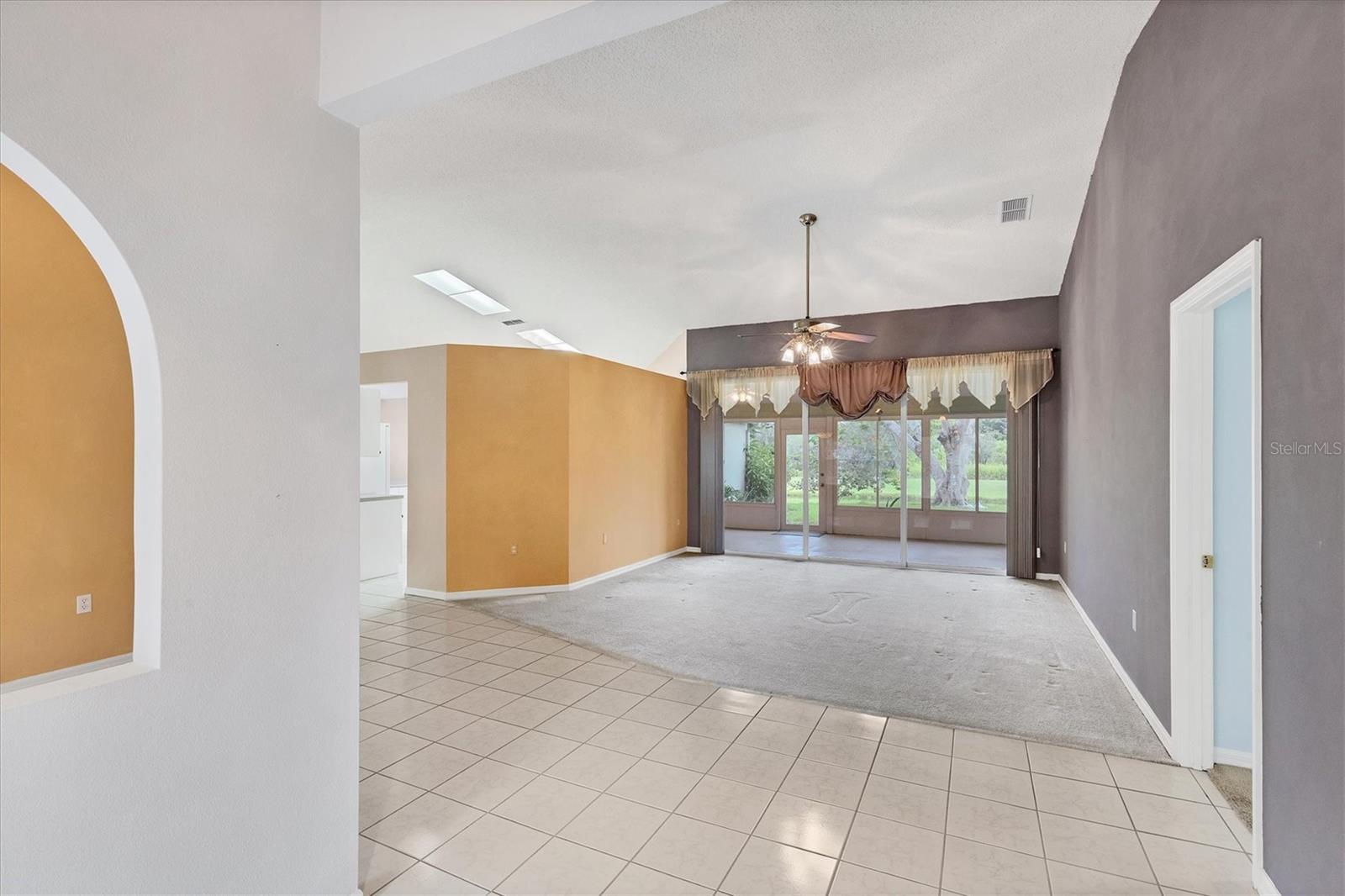 Image 7 of 42 For 6016 Ferndell Street