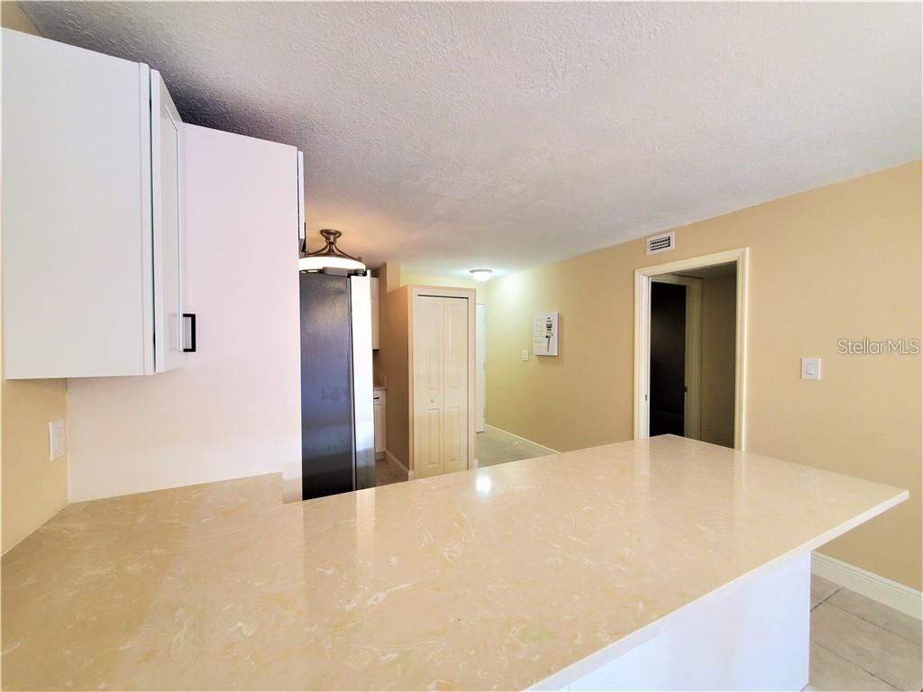 Image 4 of 31 For 2763 Woodgate Lane 105