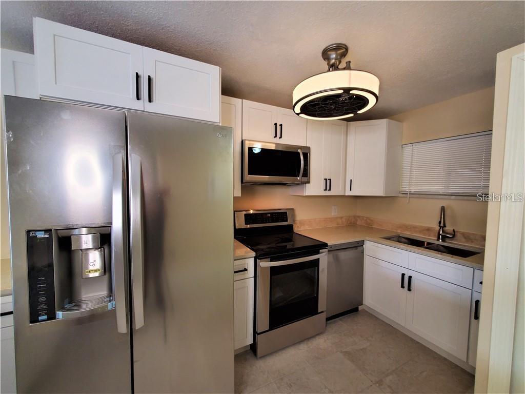 Image 5 of 31 For 2763 Woodgate Lane 105