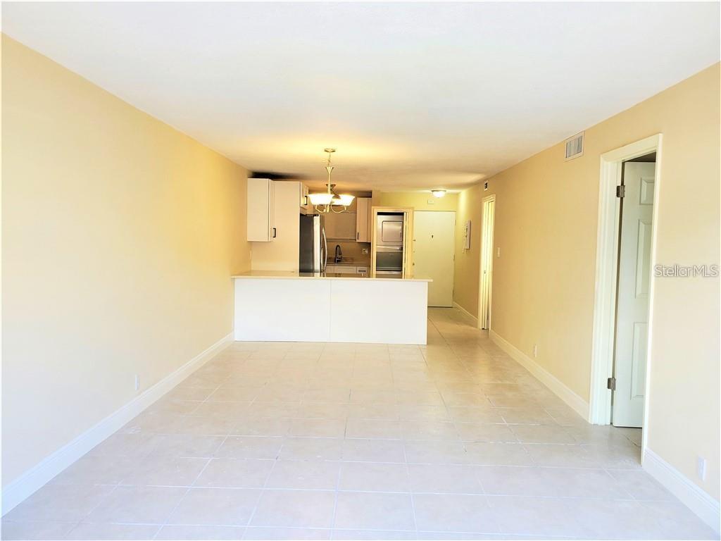 Image 9 of 31 For 2763 Woodgate Lane 105
