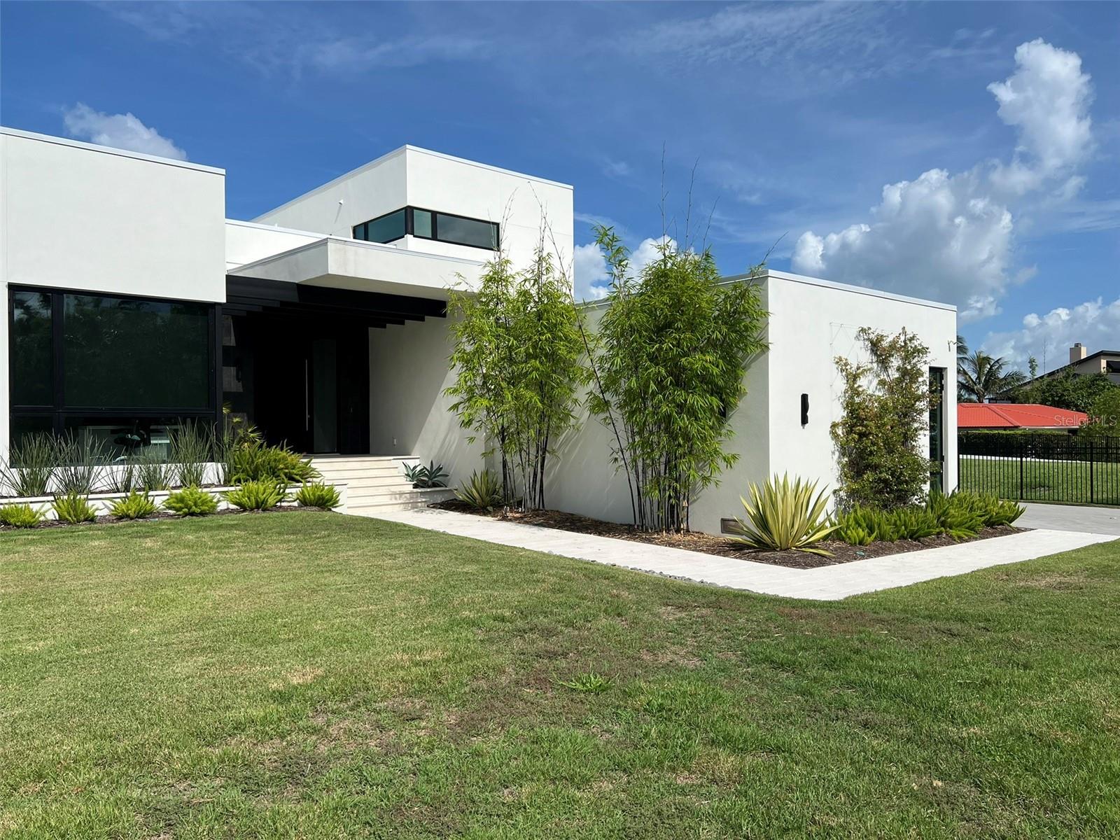 Image 13 of 34 For 622 Bayshore Drive