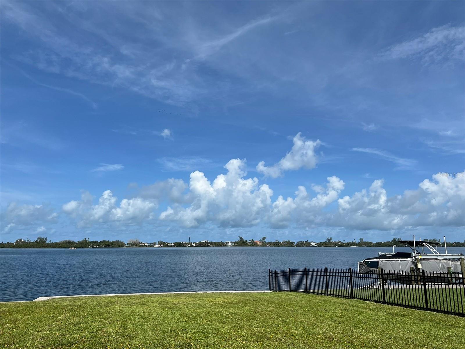 Image 20 of 34 For 622 Bayshore Drive