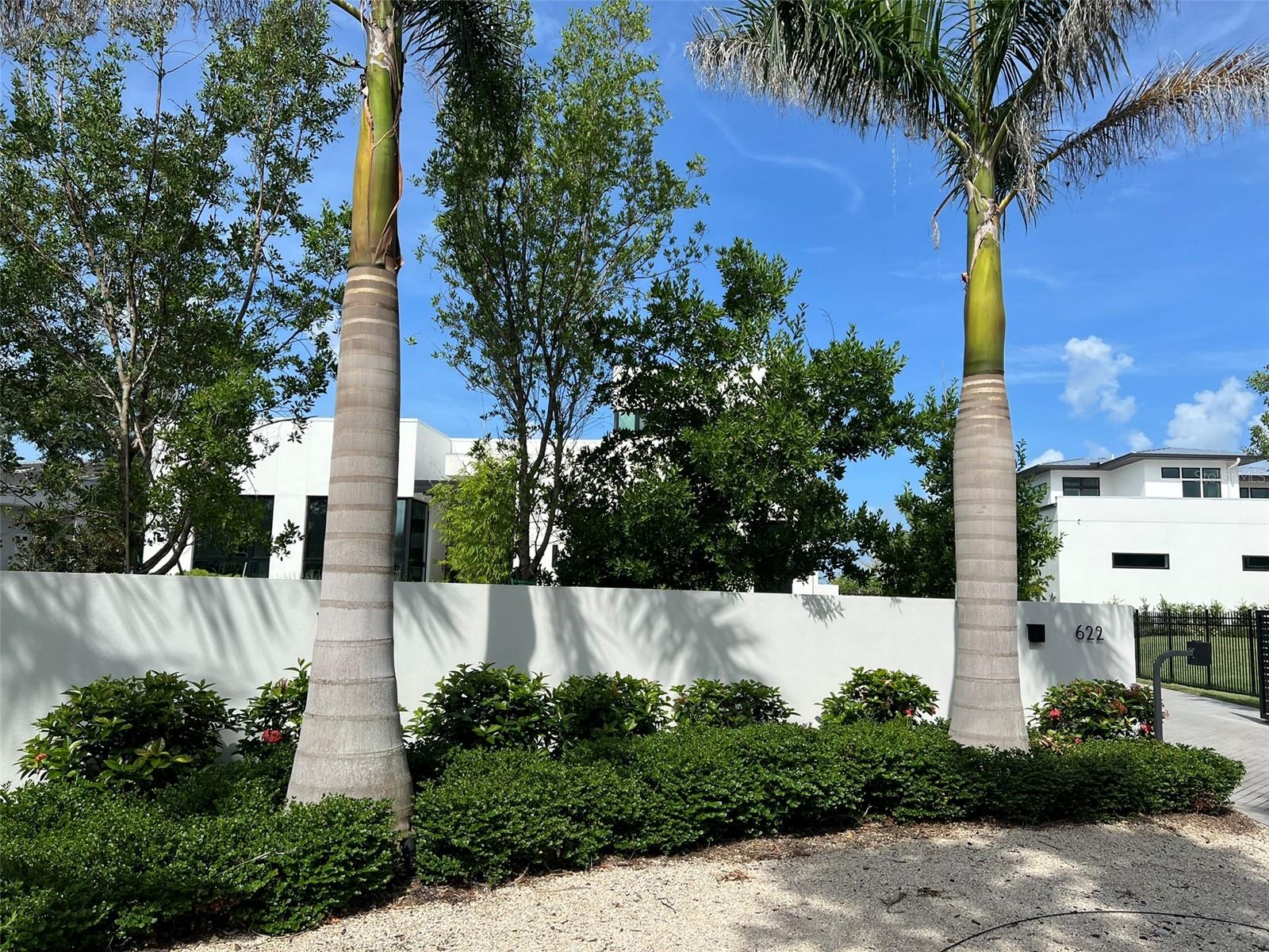Image 3 of 34 For 622 Bayshore Drive