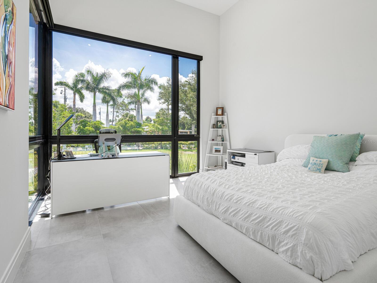 Image 38 of 99 For 622 Bayshore Drive