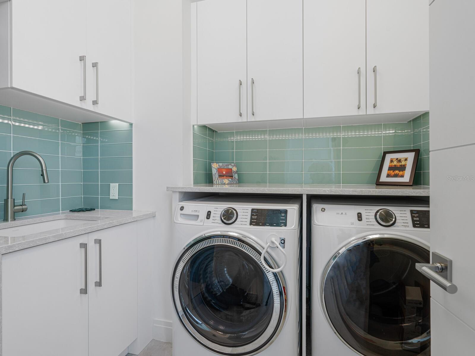 Image 49 of 99 For 622 Bayshore Drive