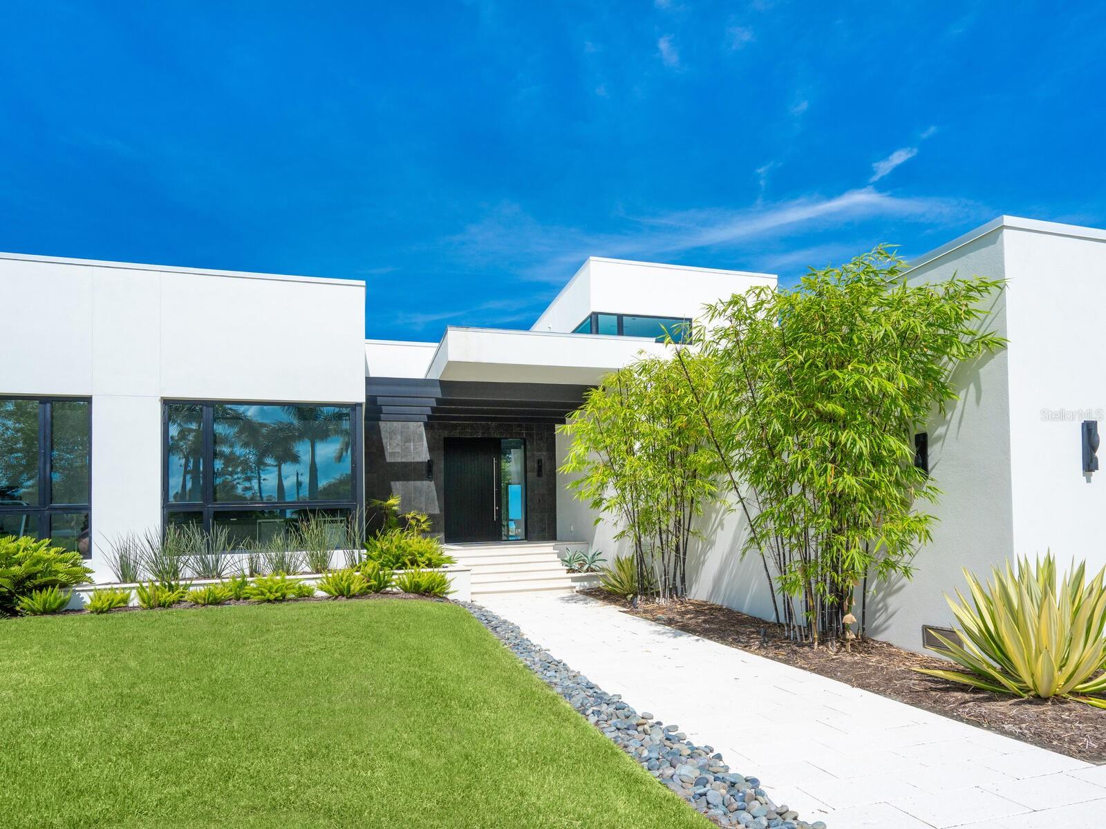 Image 75 of 99 For 622 Bayshore Drive