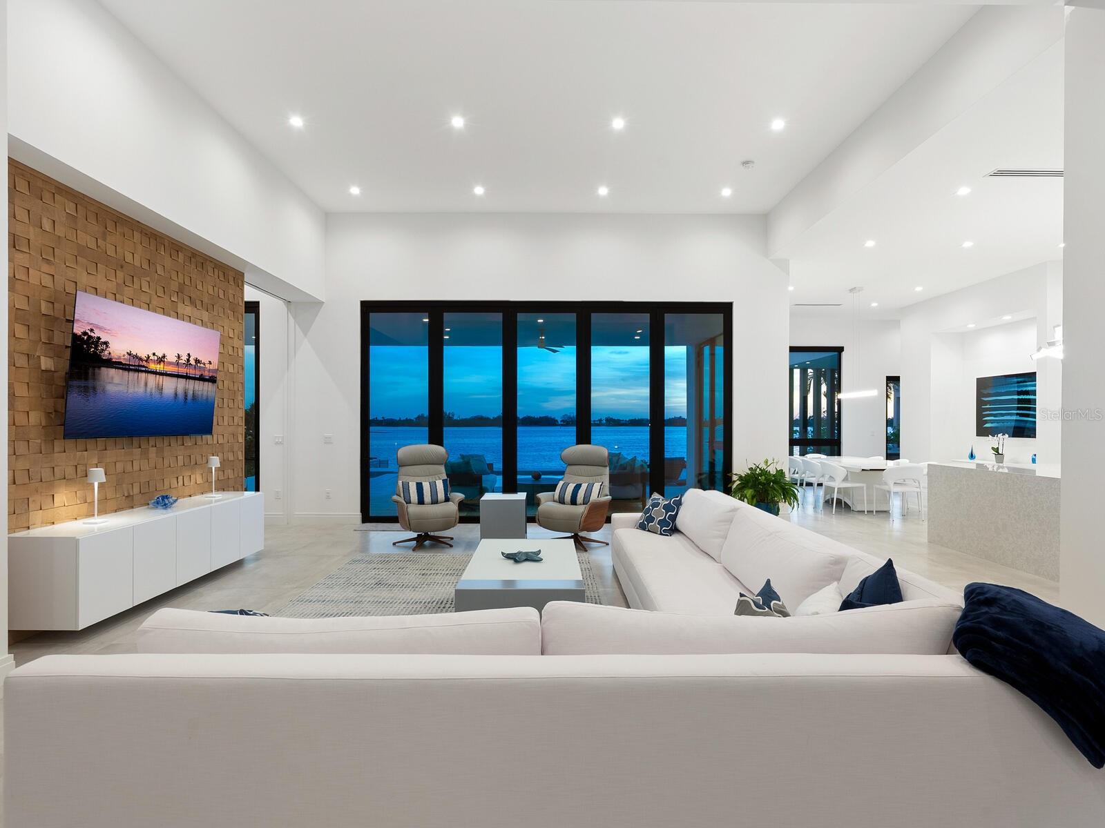 Image 77 of 99 For 622 Bayshore Drive