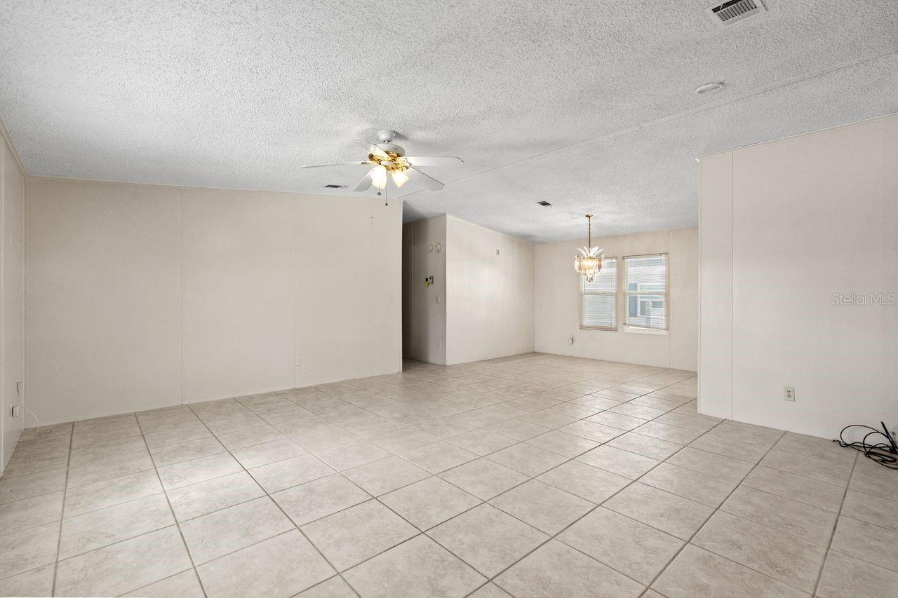 Image 10 of 46 For 749 Riverview Circle