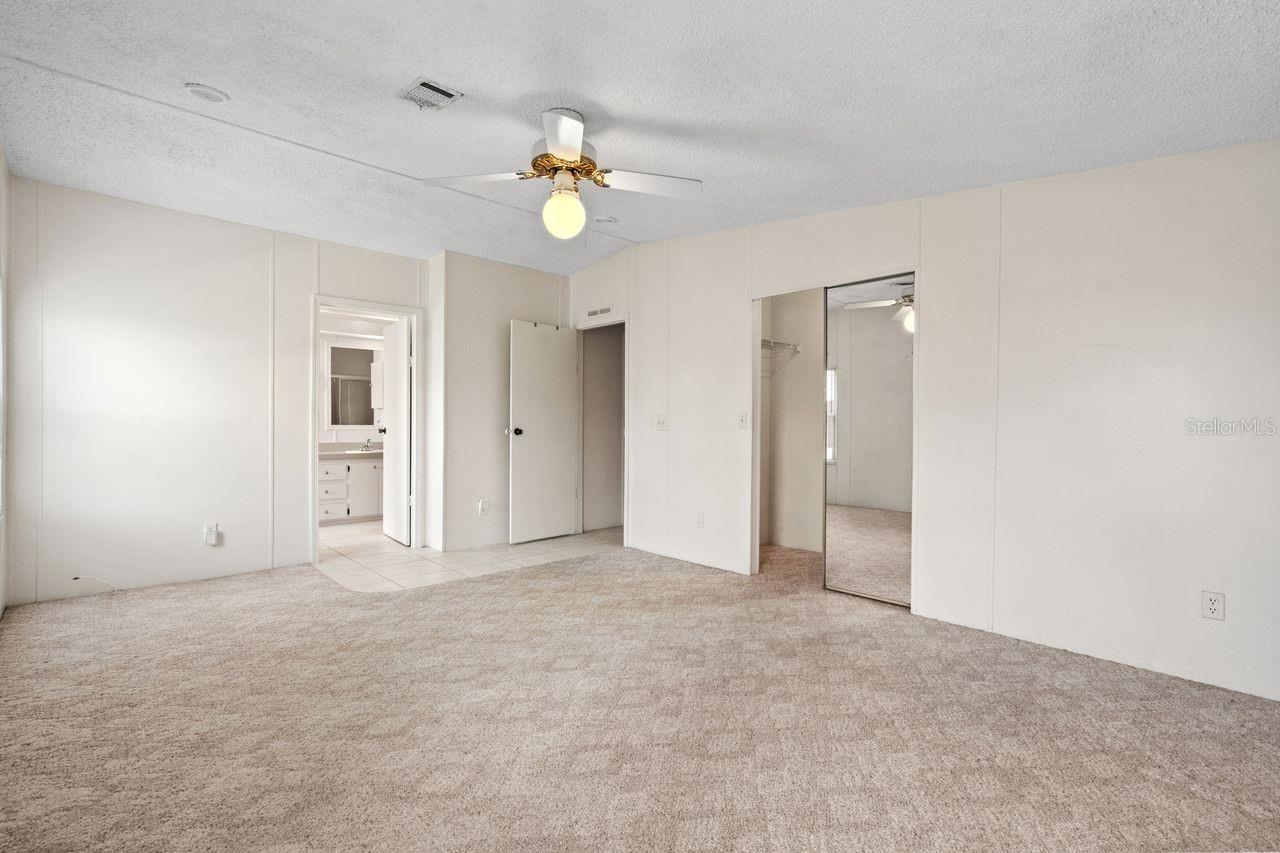 Image 12 of 46 For 749 Riverview Circle