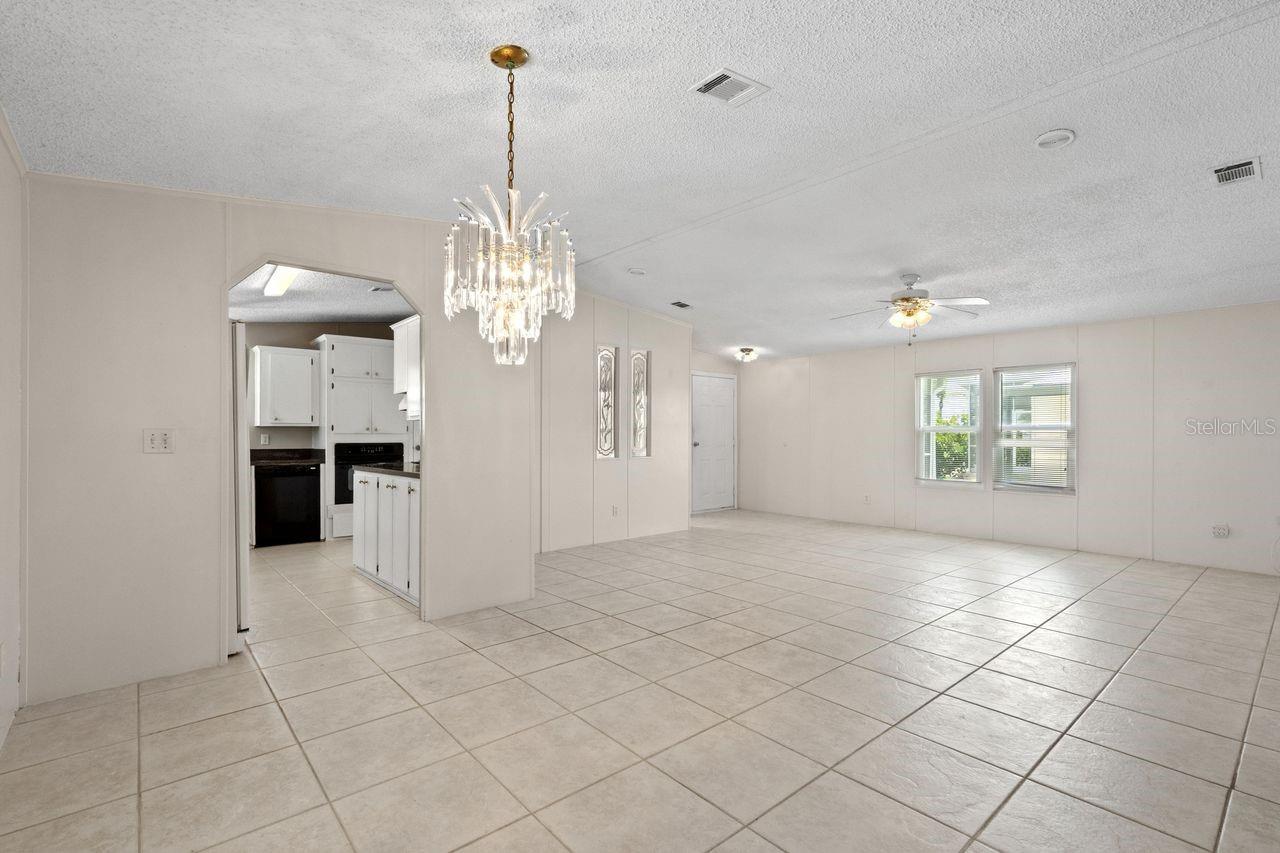 Image 4 of 46 For 749 Riverview Circle