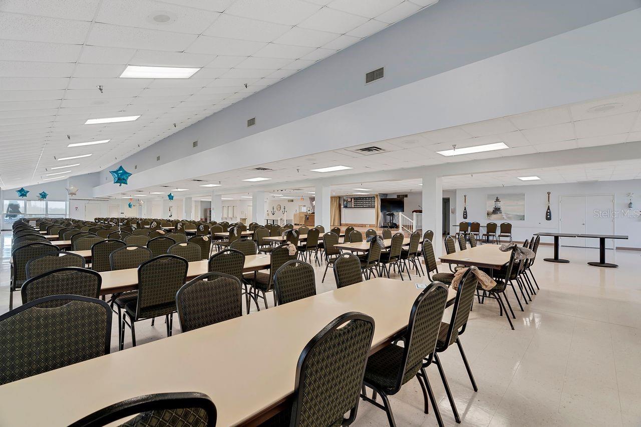 Image 42 of 46 For 749 Riverview Circle