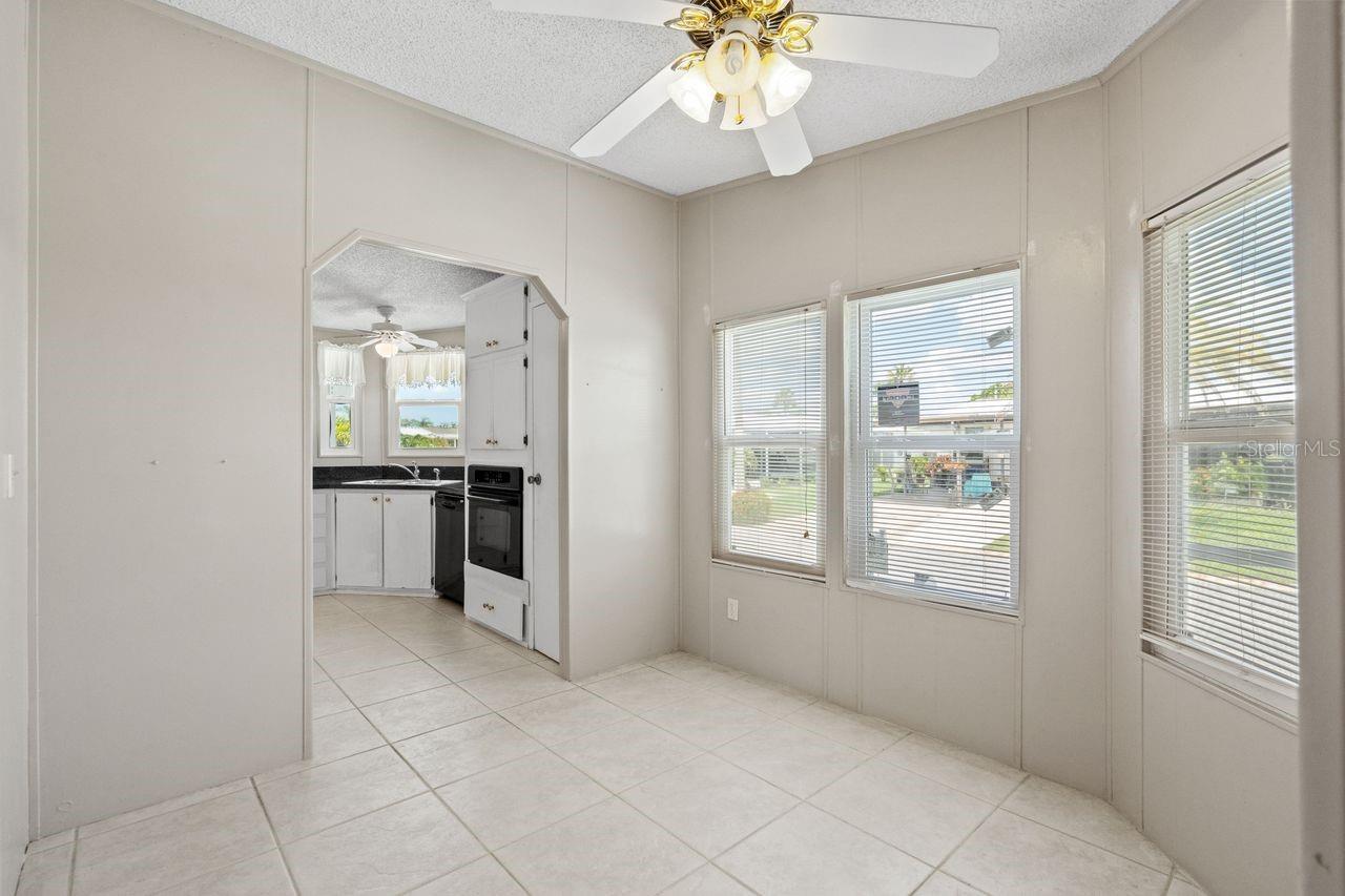 Image 8 of 46 For 749 Riverview Circle