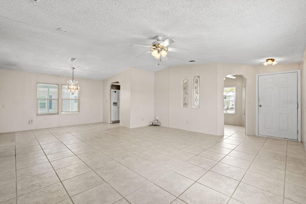 Image 9 of 46 For 749 Riverview Circle