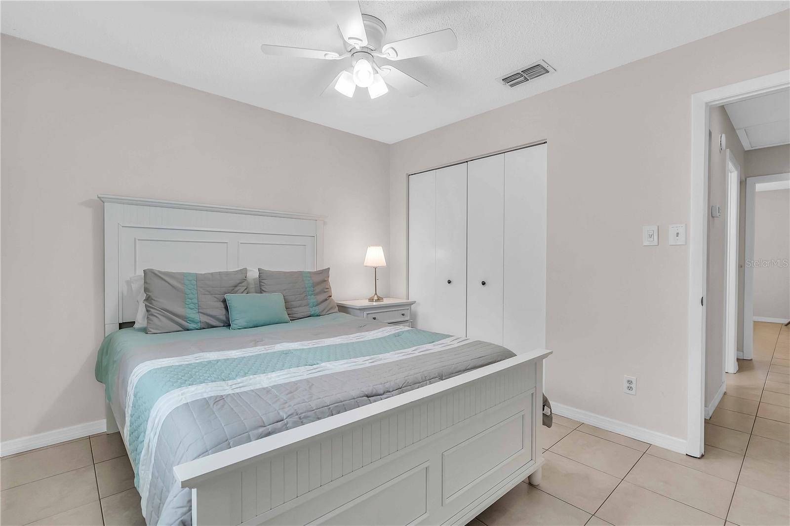 Image 11 of 17 For 1670 Laurel Street 205