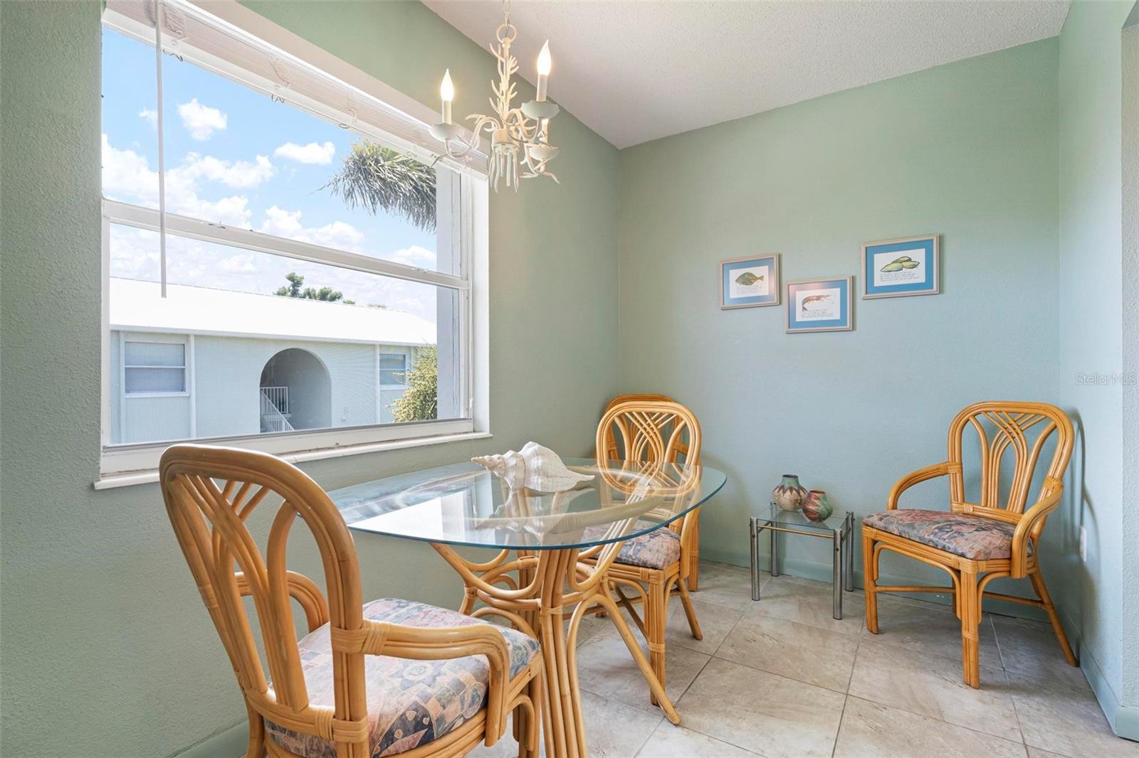 Image 10 of 39 For 522 Pine Avenue 7d