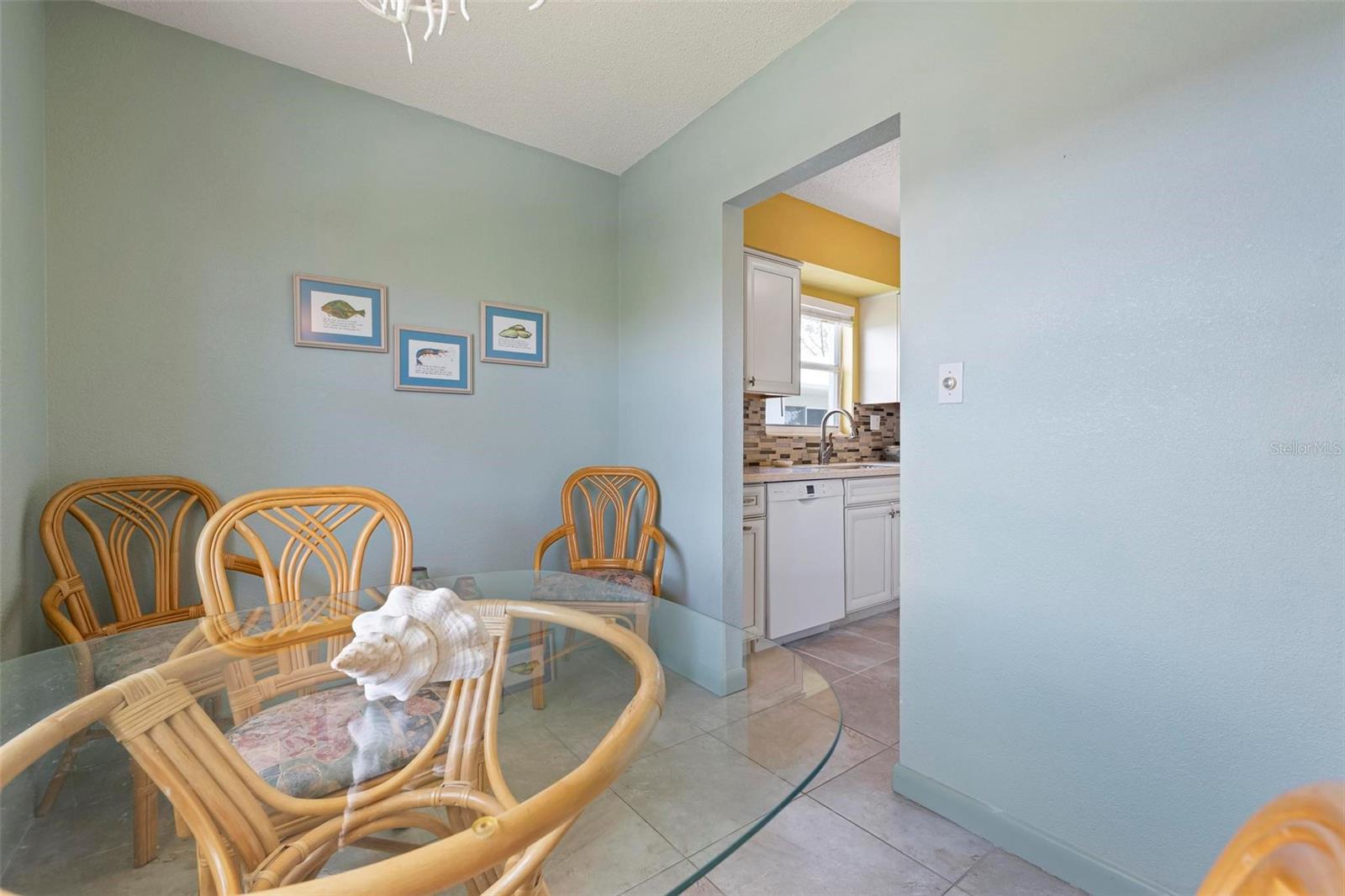 Image 11 of 39 For 522 Pine Avenue 7d