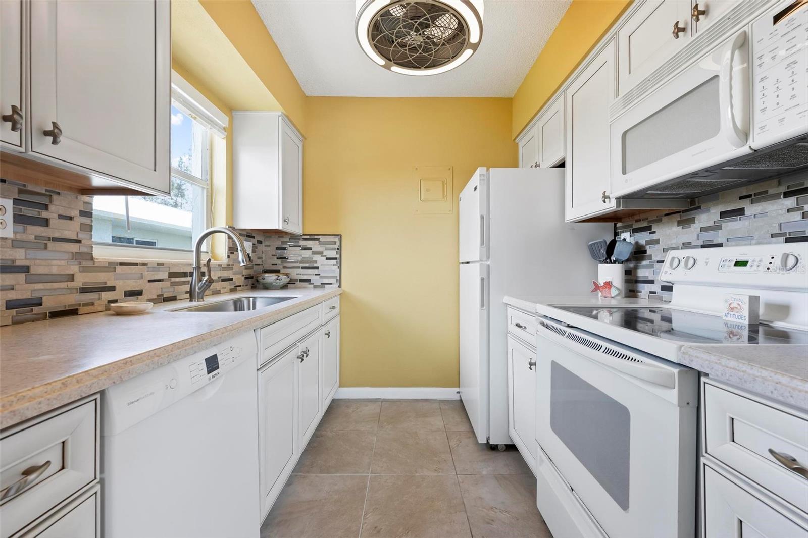 Image 13 of 39 For 522 Pine Avenue 7d