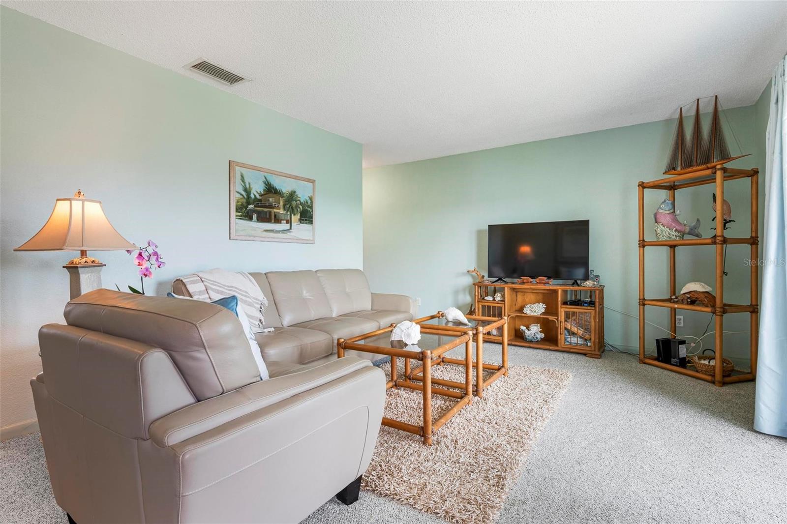 Image 8 of 39 For 522 Pine Avenue 7d