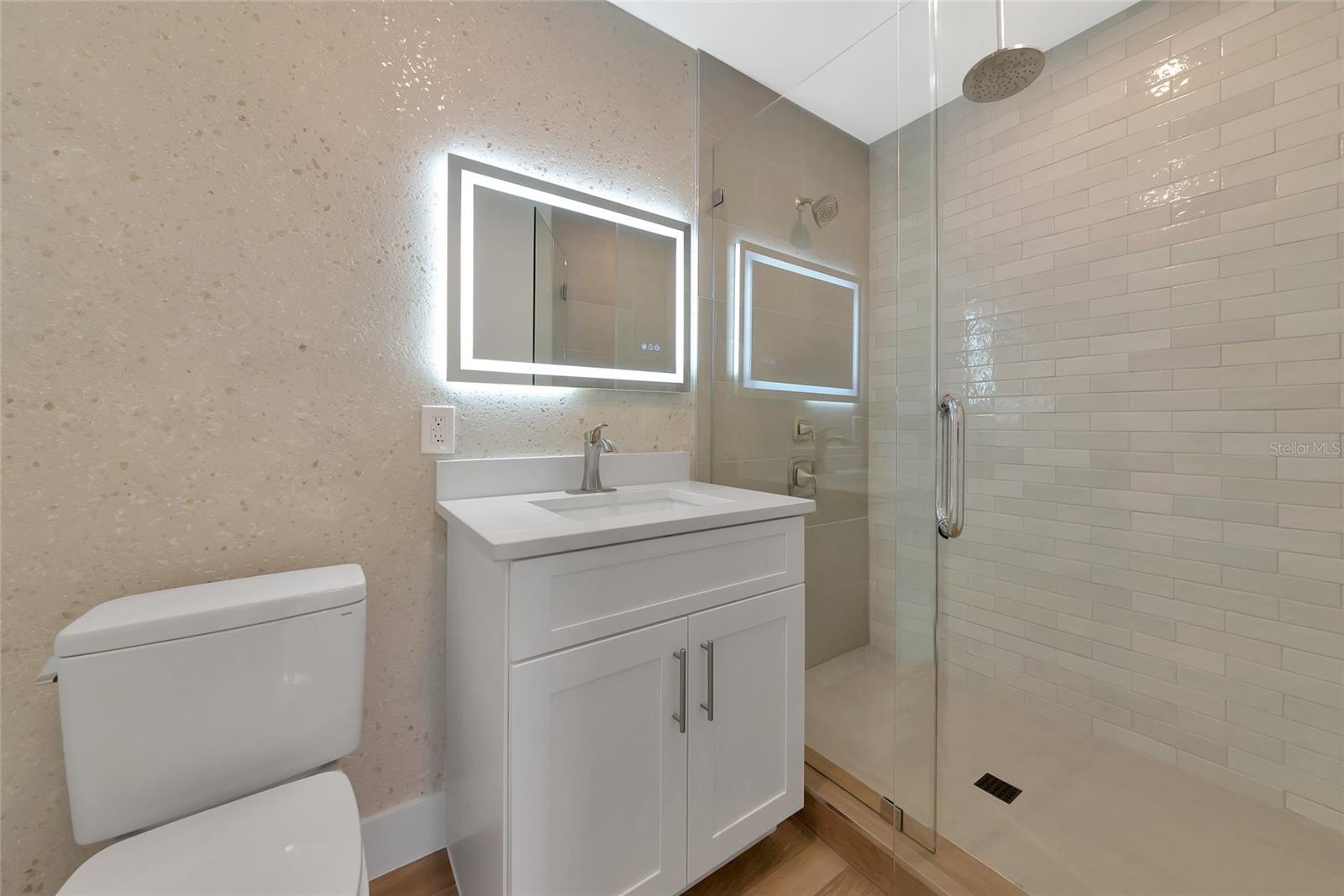 Image 14 of 66 For 4515 19th Avenue W