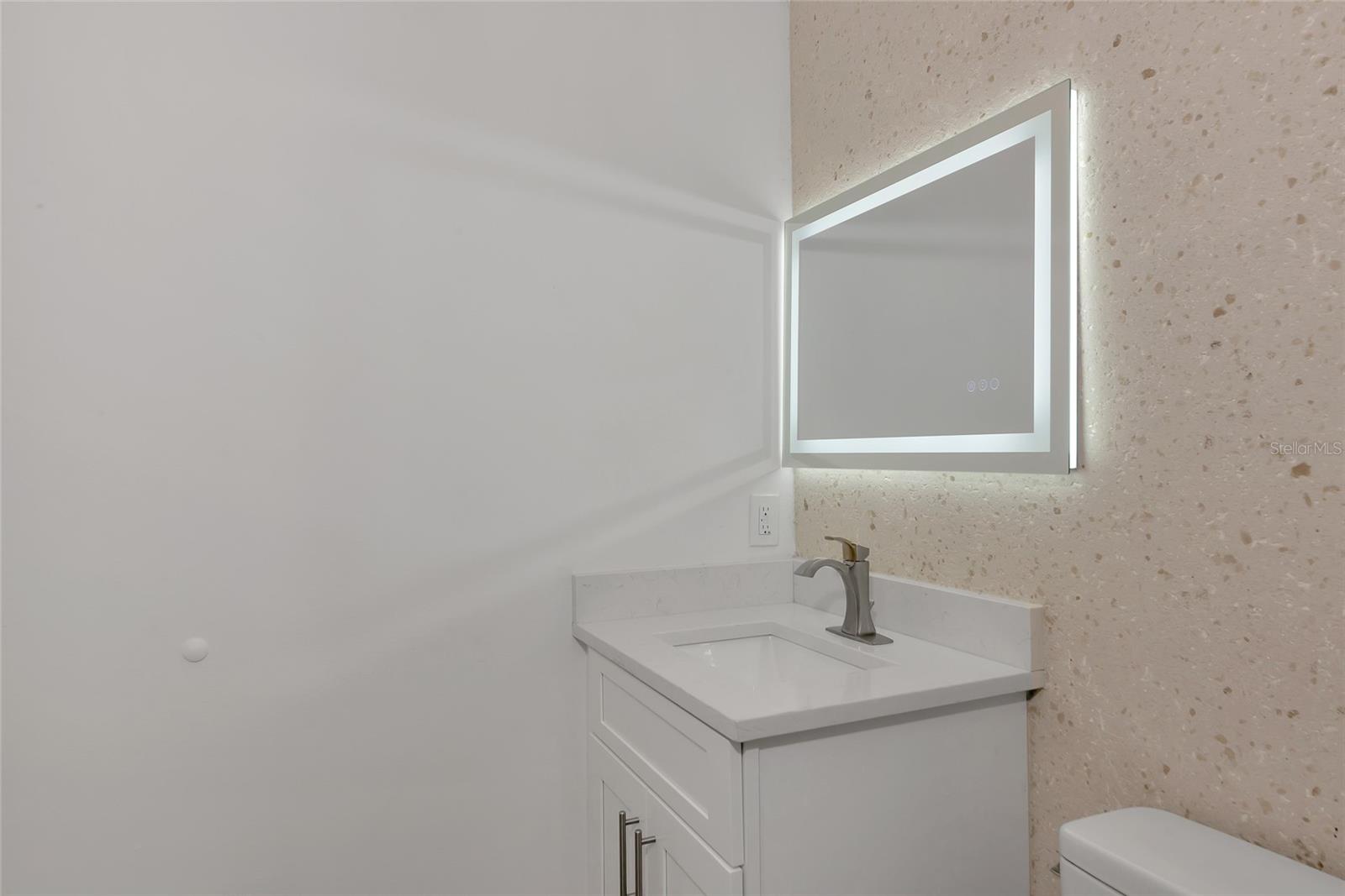 Image 18 of 66 For 4515 19th Avenue W