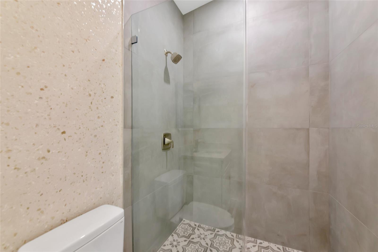 Image 21 of 66 For 4515 19th Avenue W