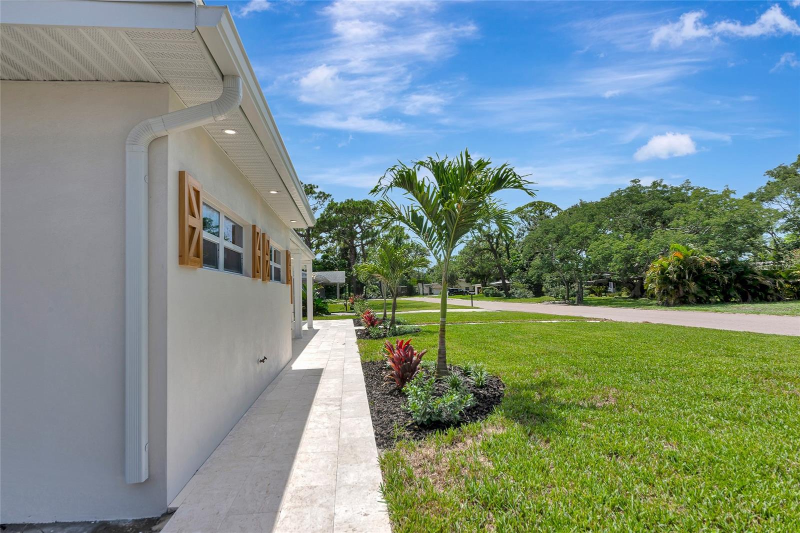 Image 3 of 66 For 4515 19th Avenue W