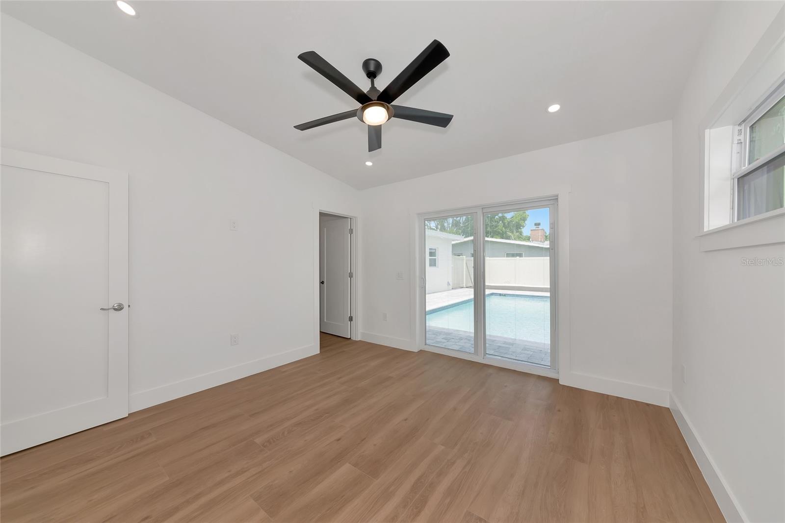 Image 47 of 66 For 4515 19th Avenue W
