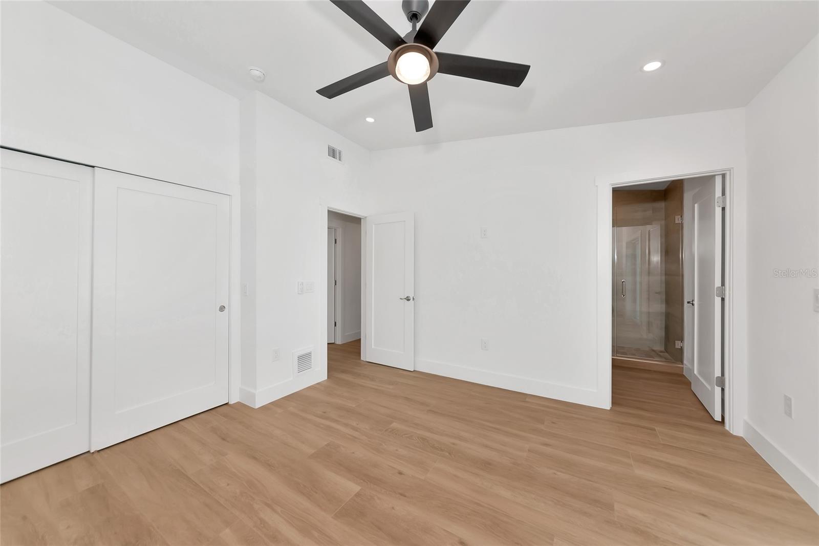 Image 49 of 66 For 4515 19th Avenue W