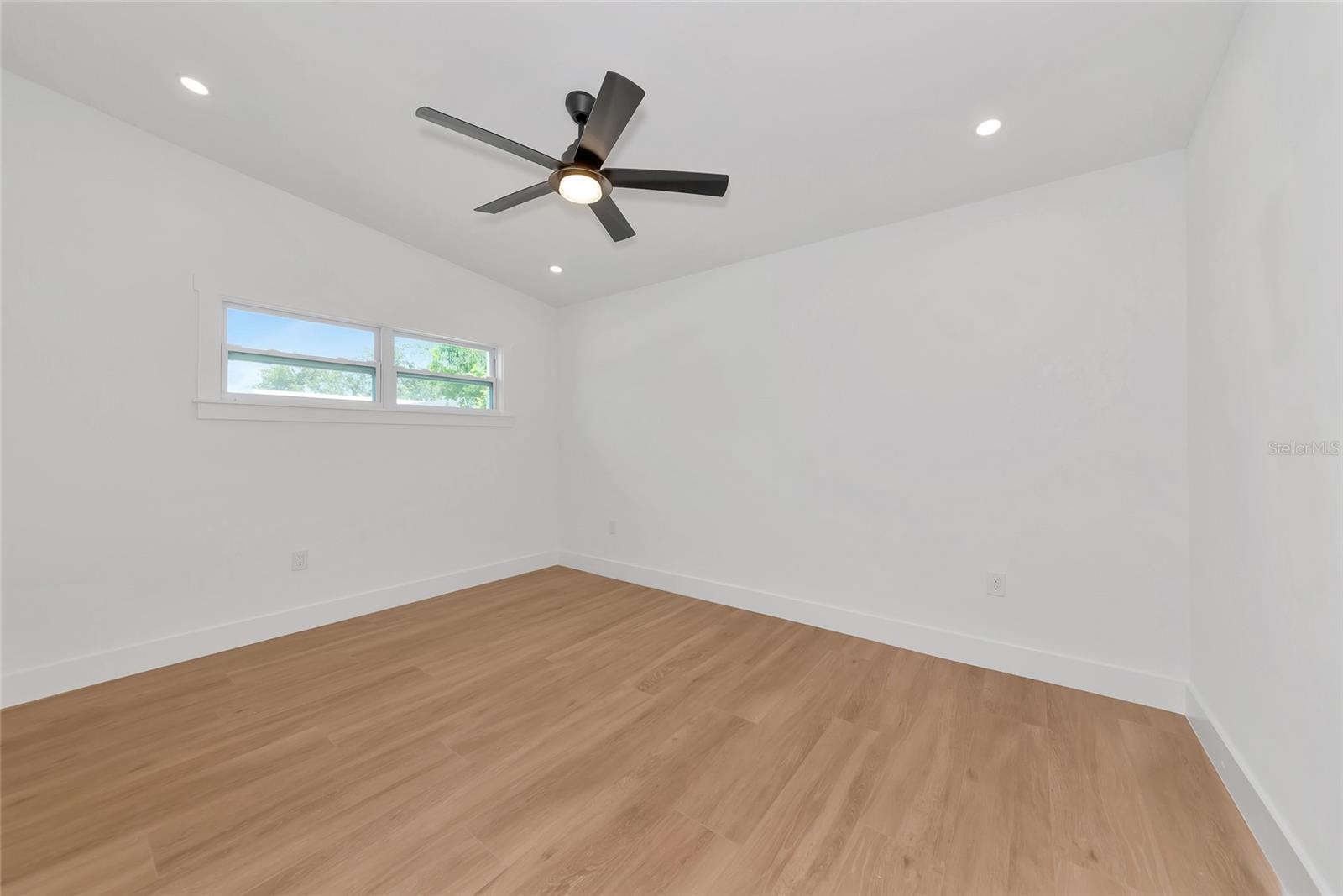 Image 50 of 66 For 4515 19th Avenue W