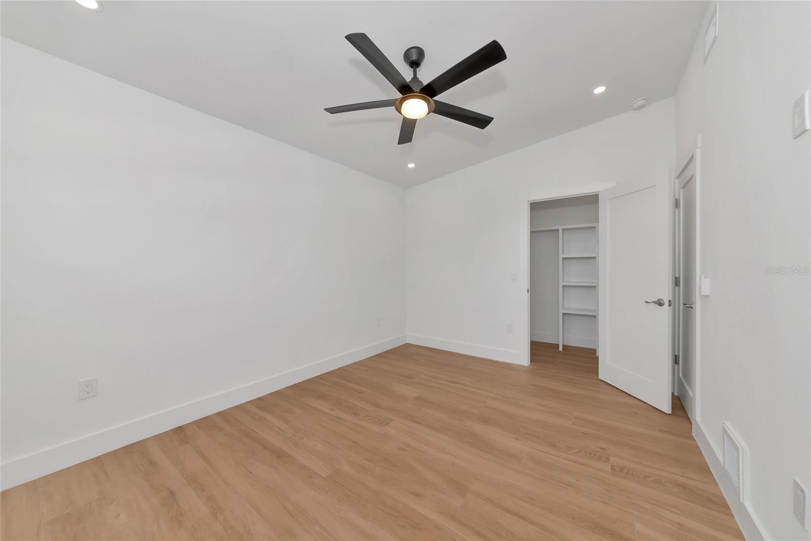 Image 52 of 66 For 4515 19th Avenue W