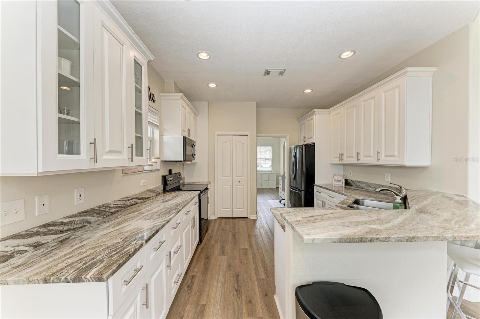 Image 15 of 42 For 1302 Carissa Court
