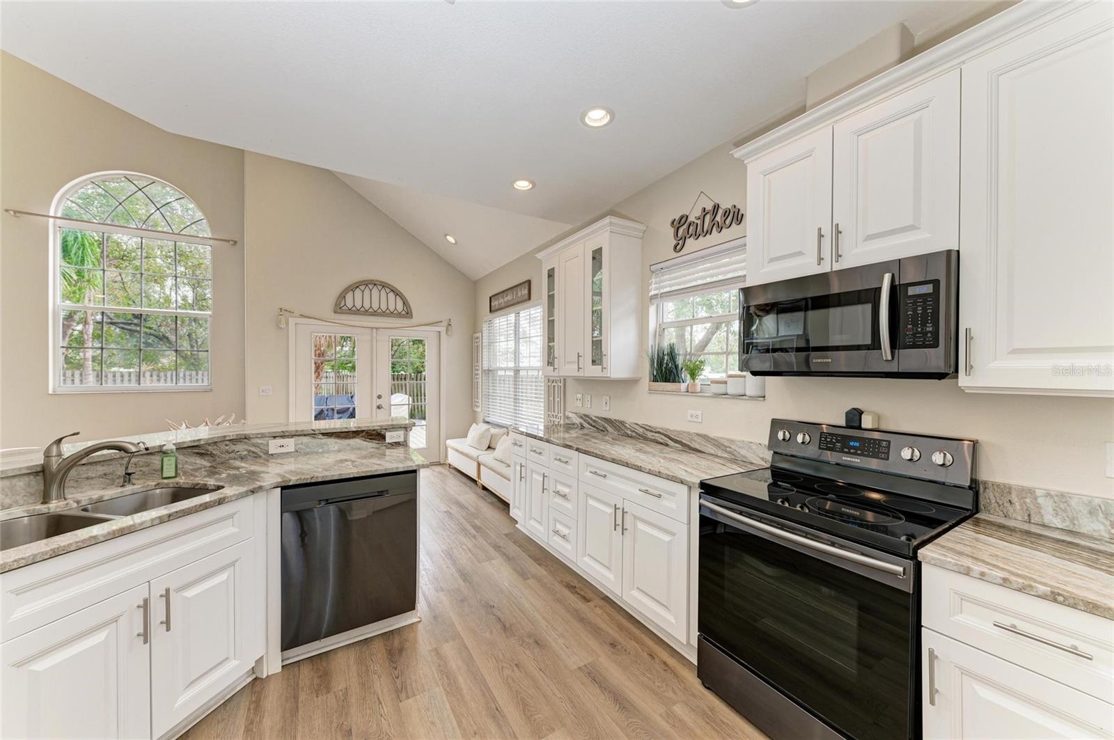 Image 18 of 42 For 1302 Carissa Court