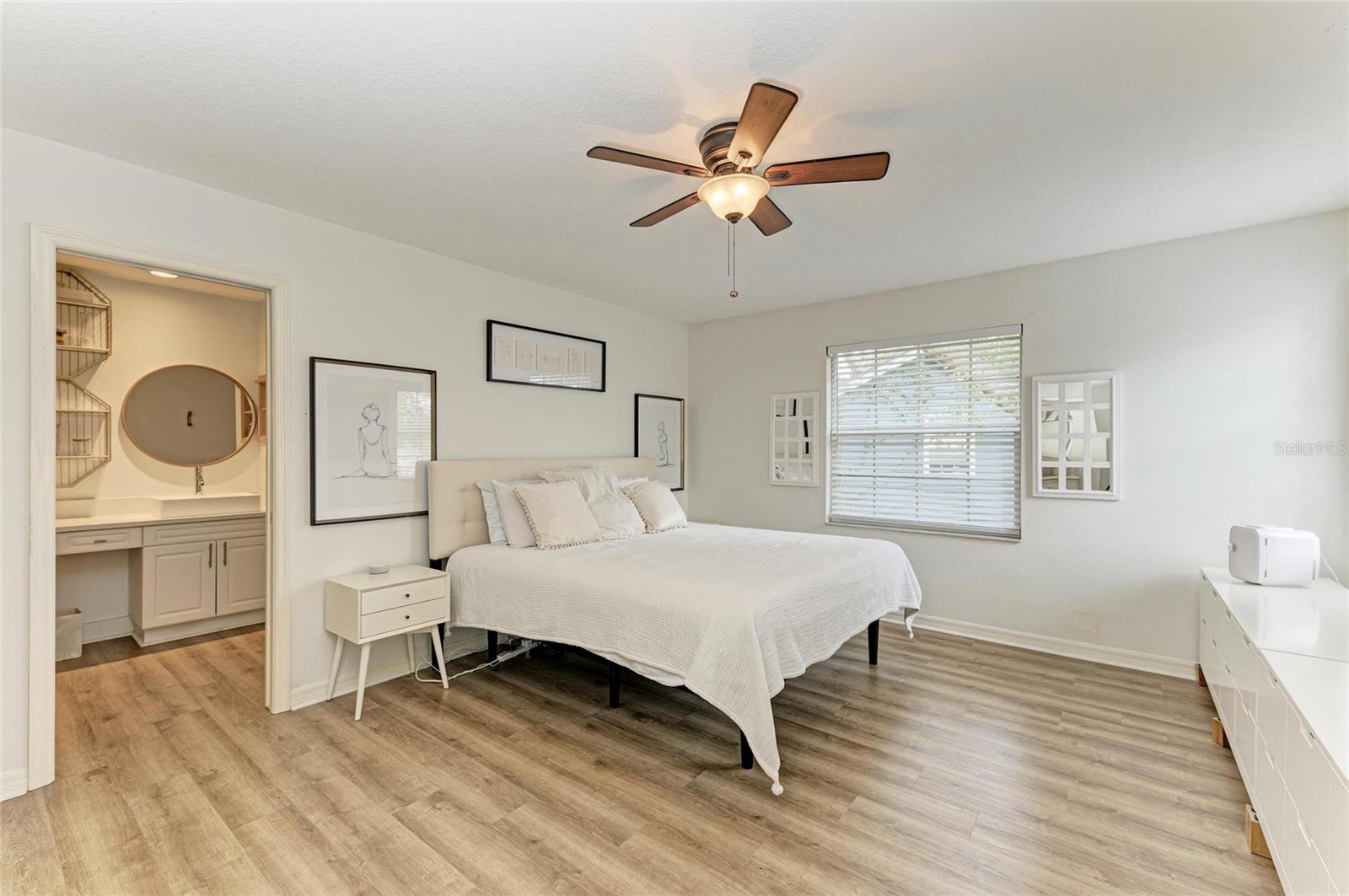 Image 26 of 42 For 1302 Carissa Court